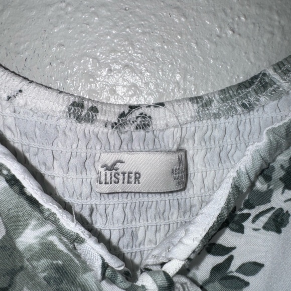 Hollister White and Green Leaf Print Romper - Picture 2 of 3